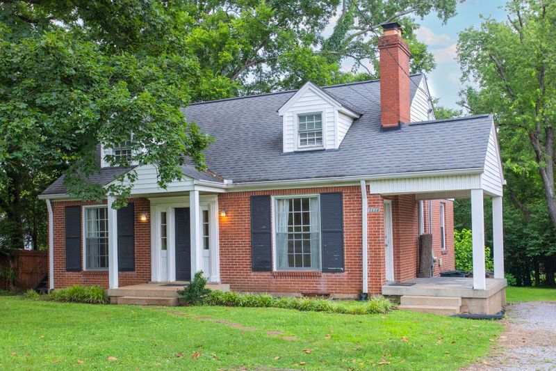 1114 Grandview Dr, Nashville, TN 37204