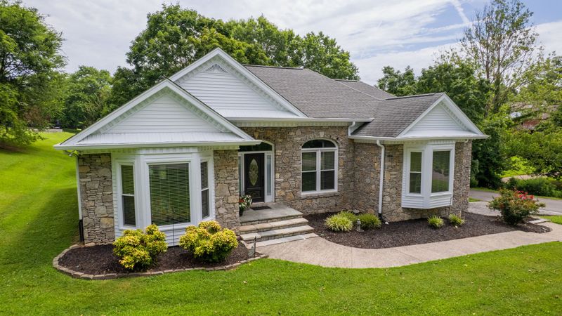 1002 Fair Meadow Trl, Mount Juliet, TN 37122