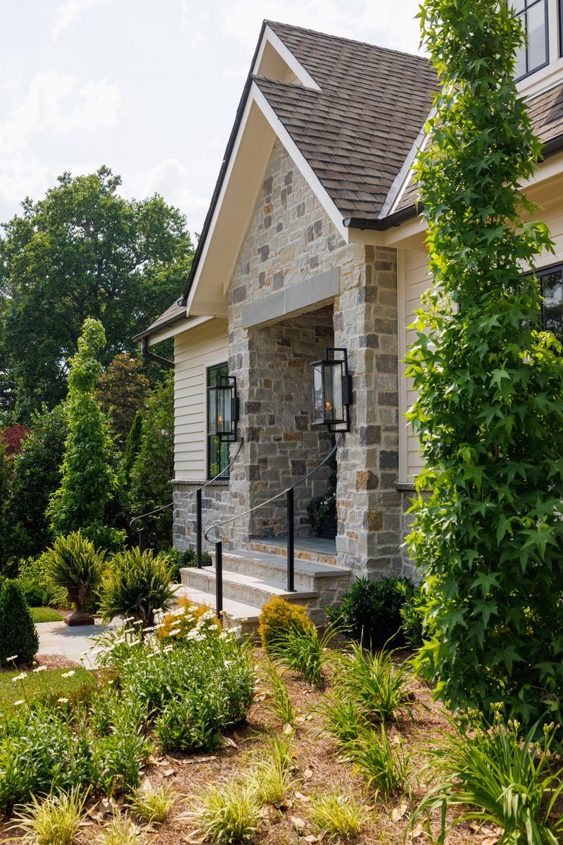 280 Harding Pl, Nashville, TN 37205