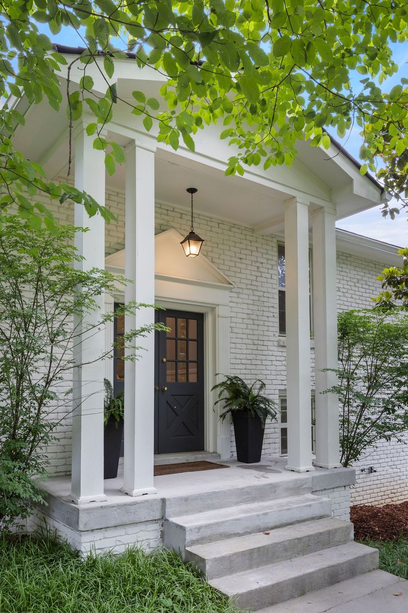 310 Forrest Valley Dr, Nashville, TN 37209