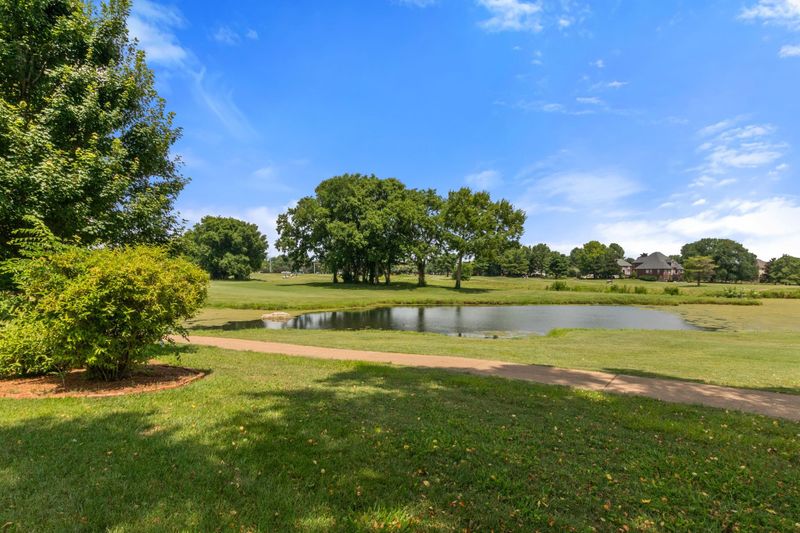 135 Black Hawk Way, Murfreesboro, TN 37127