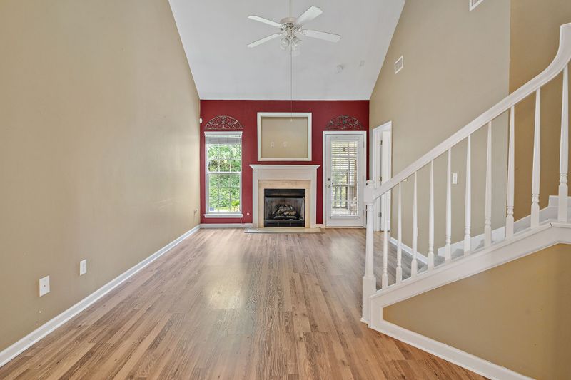 245 Northcrest Commons Cir, Nashville, TN 37211