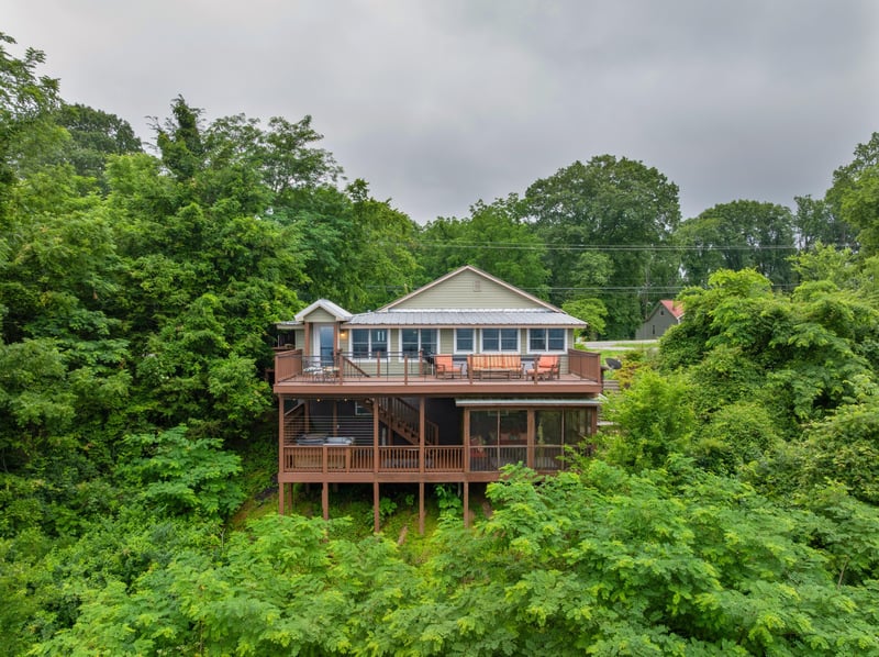 9311 Scenic Hw, Lookout Mountain, GA 30750