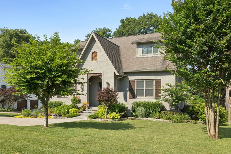 4127 General Bate Dr, Nashville, TN 37204