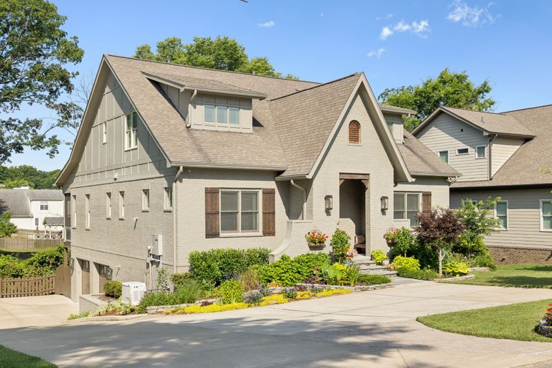 4127 General Bate Dr, Nashville, TN 37204