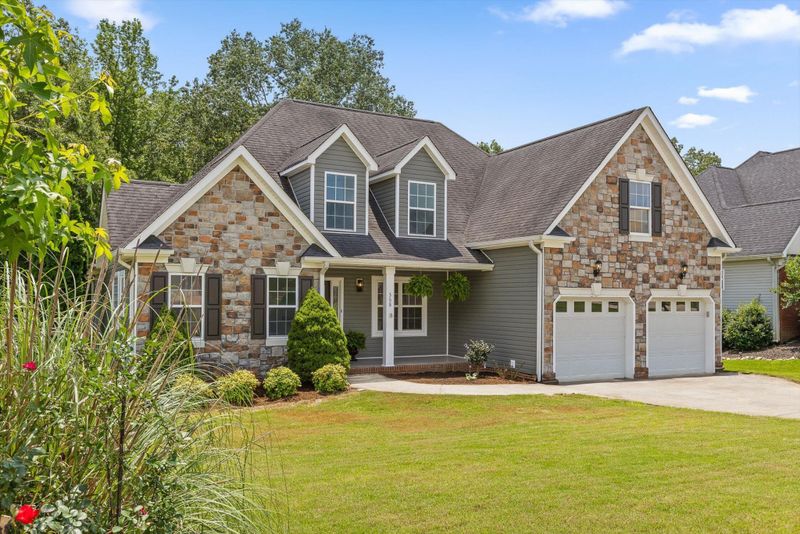 368 Big Creek Ln, Ringgold, GA 30736