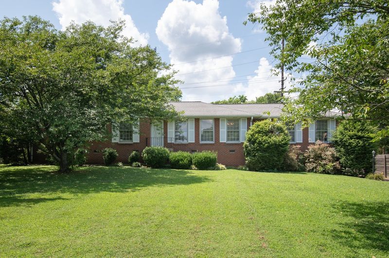 5169 Regent Dr, Nashville, TN 37220