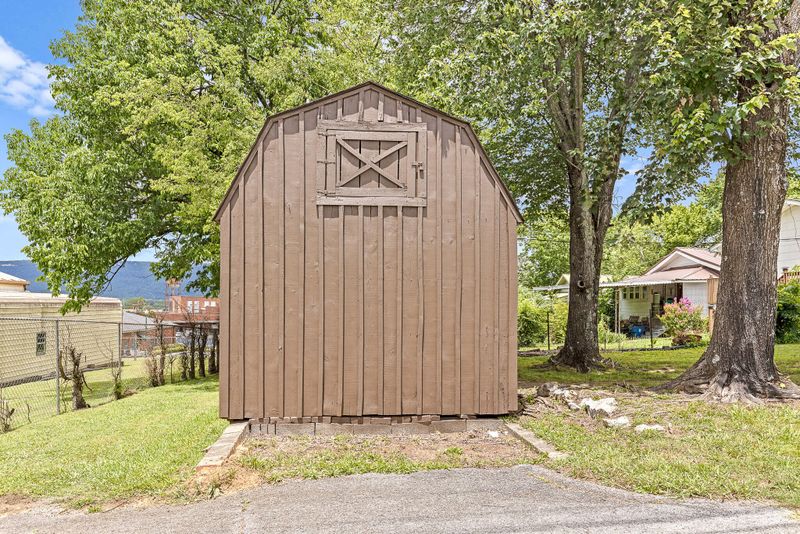 119 Wilson St, Rossville, GA 30741
