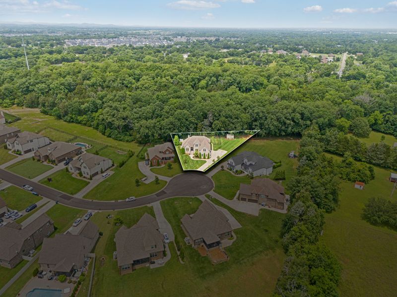 624 Twin View Dr, Murfreesboro, TN 37128