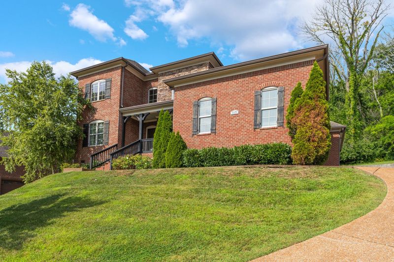 317 Holcombe Ln, Franklin, TN 37064