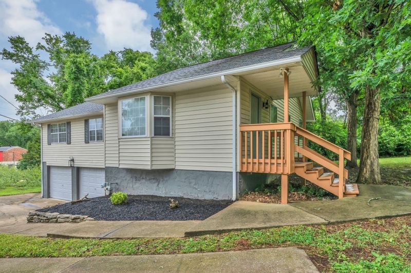 2828 Airwood Dr, Nashville, TN 37214
