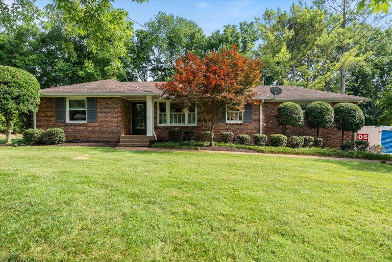 455 Oakley Dr, Nashville, TN 37220