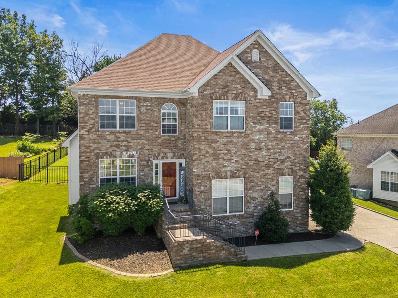 144 Chipwood Dr, Hendersonville, TN 37075