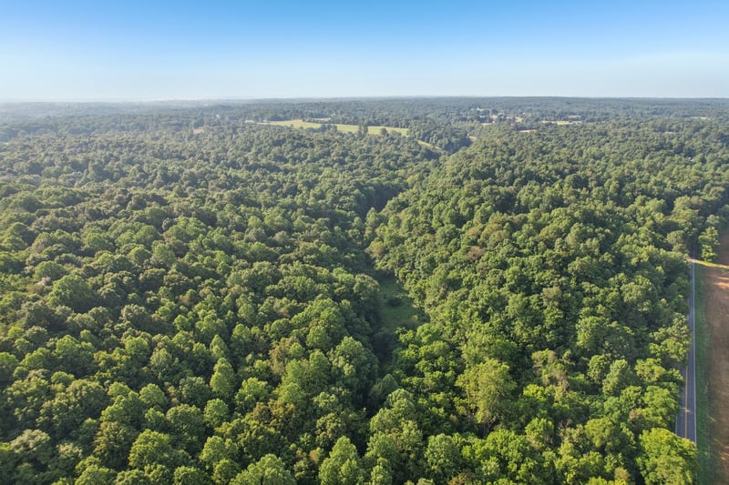 2326 Fairfield Rd, Westmoreland, TN 37186