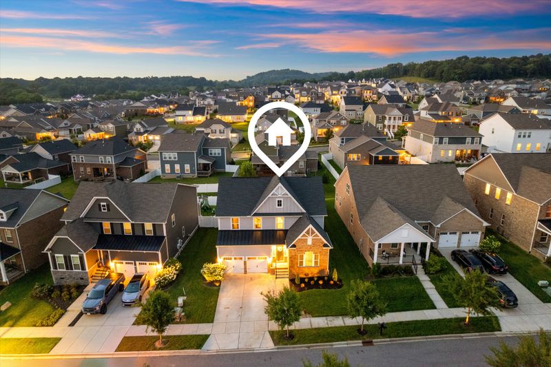 927 Orchid Pl, Hendersonville, TN 37075