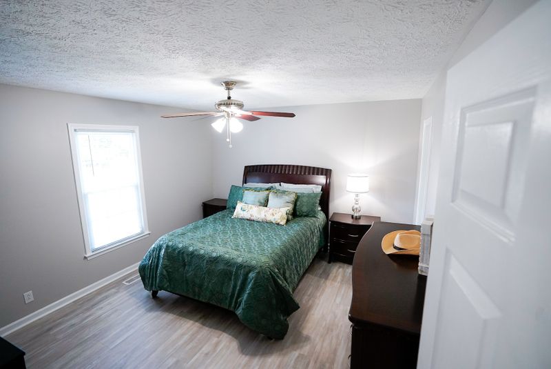 2317 Briar Bend Dr, Murfreesboro, TN 37128