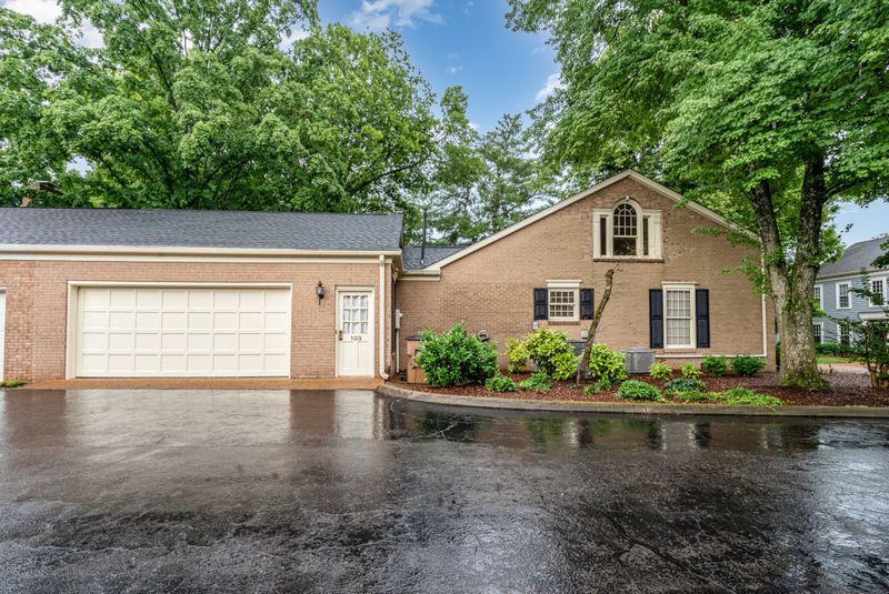 103 Hanover Sq, Nashville, TN 37215