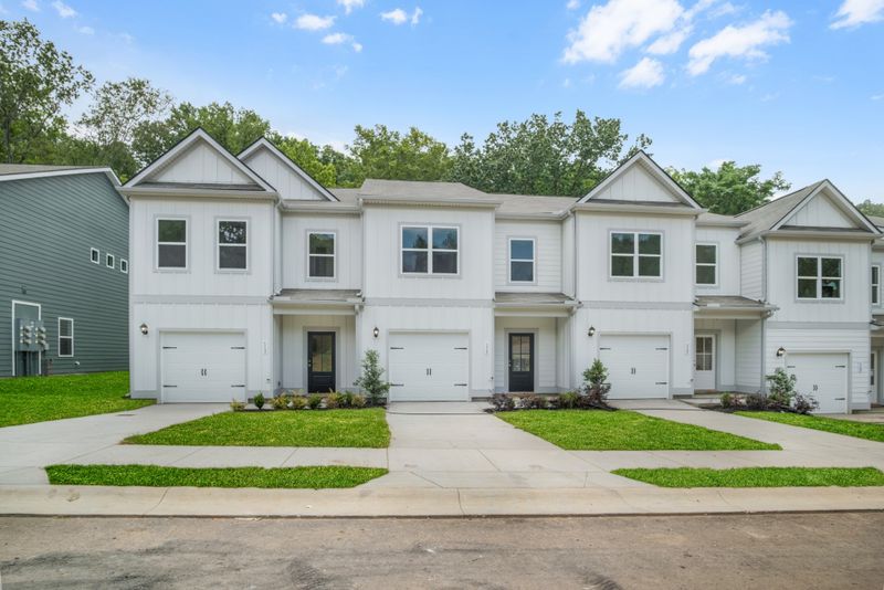 115 Ironhorse Way, Dickson, TN 37055