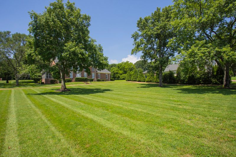 115 River Chase Dr, Hendersonville, TN 37075