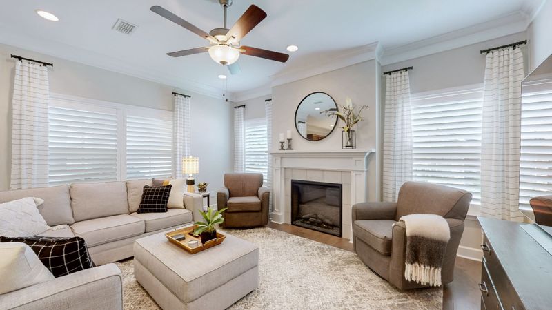 2337 Stonecenter Ln, Murfreesboro, TN 37128