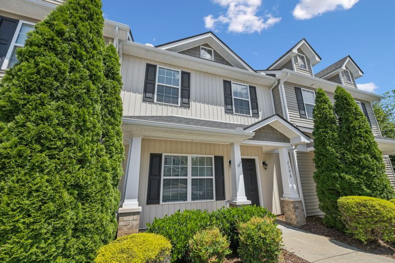 2306 New Holland Cir, Murfreesboro, TN 37128