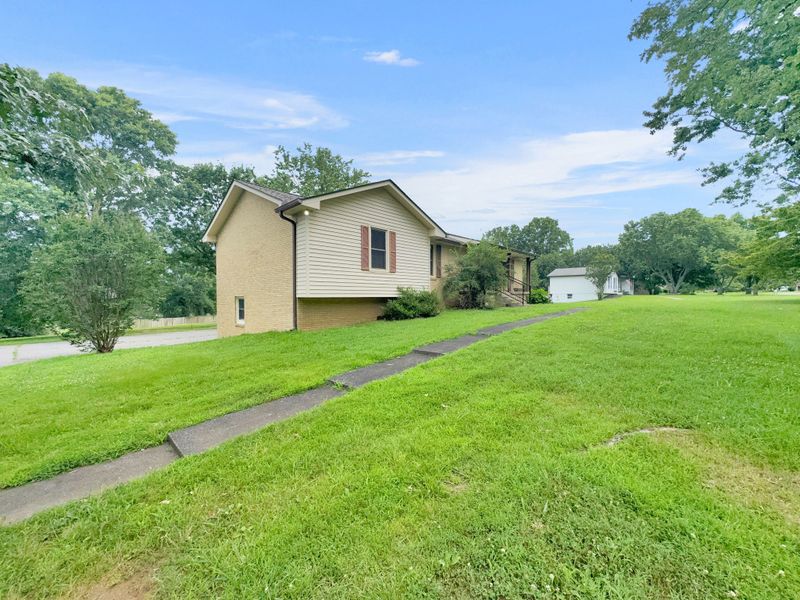 402 Poplar Pl, Mount Juliet, TN 37122