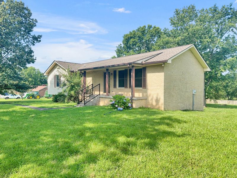 402 Poplar Pl, Mount Juliet, TN 37122