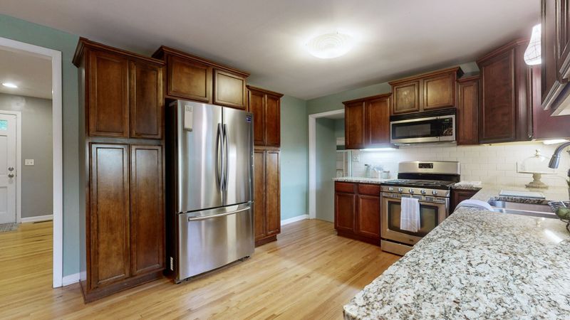 522 Brewer Dr, Nashville, TN 37211