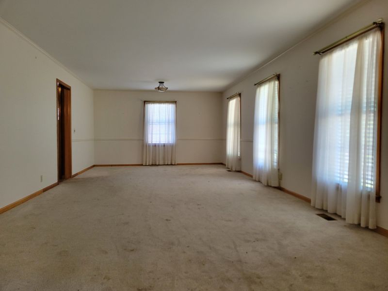 140 Sherry Cir, Gallatin, TN 37066