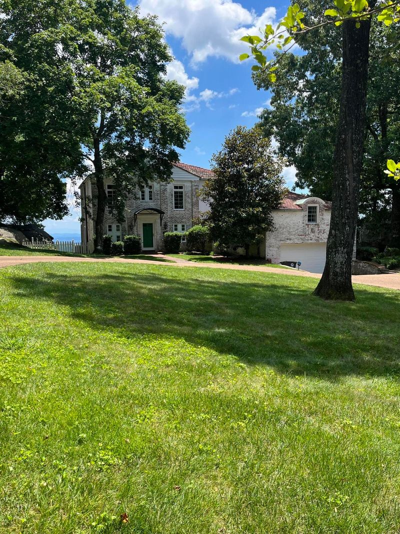 1405 Patten Rd, Lookout Mountain, GA 30750