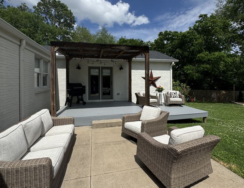 4900 Timberhill Dr, Nashville, TN 37211