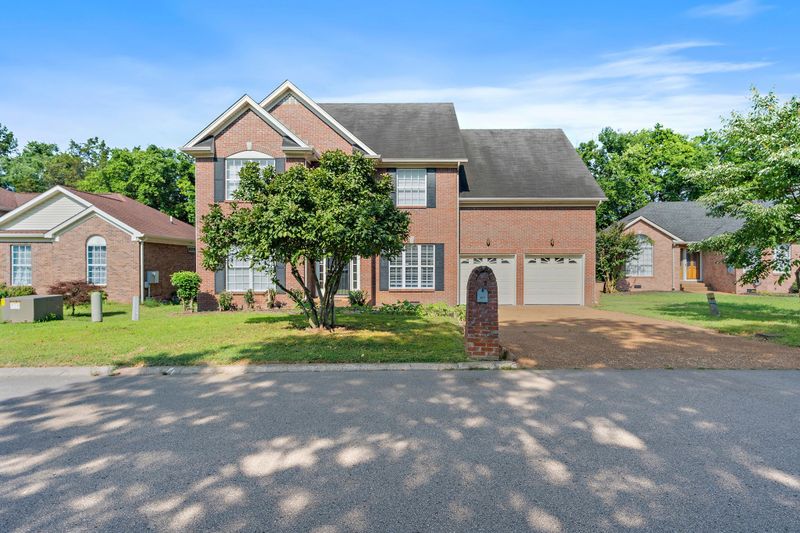 817 Cedar Crest Dr, Nashville, TN 37209