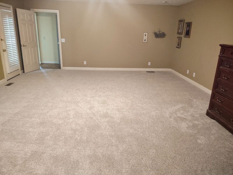 1000 Nina Dr, Springfield, TN 37172