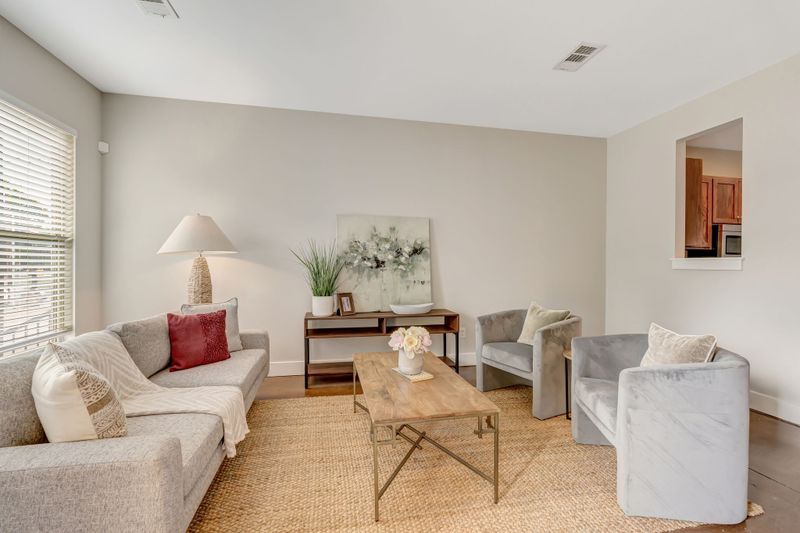 725A Mcferrin Ave, Nashville, TN 37206