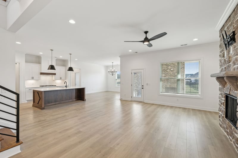4118 Maples Farm Dr, Murfreesboro, TN 37127