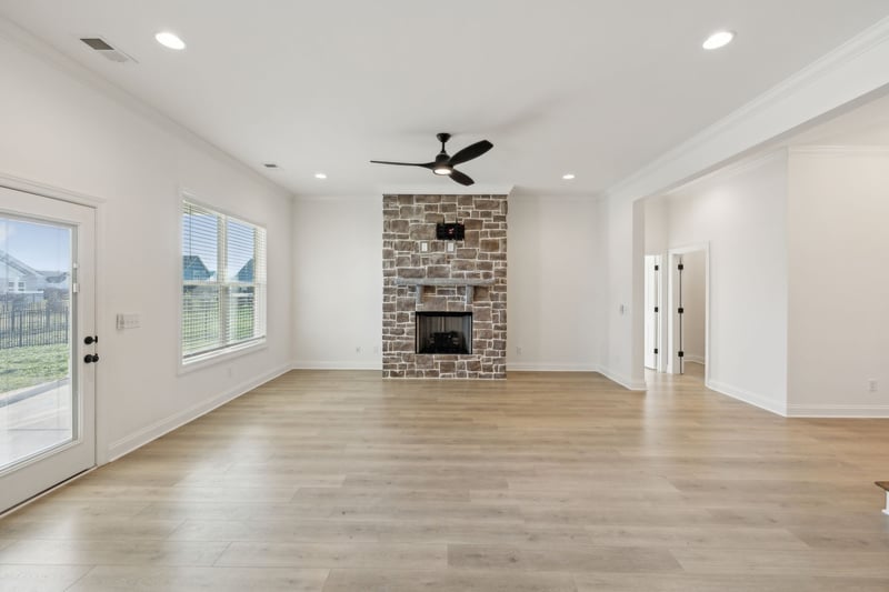 4118 Maples Farm Dr, Murfreesboro, TN 37127