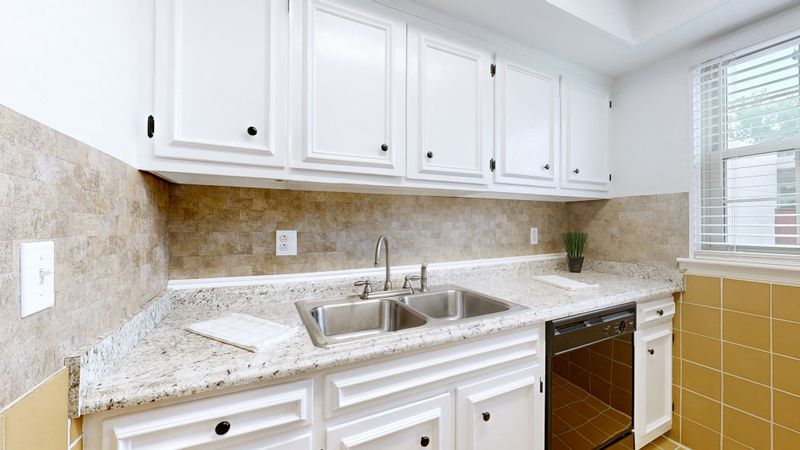 1002 E Northfield Blvd #G105, Murfreesboro, TN 37130