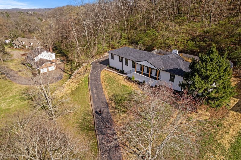 6611 Ellesmere Rd, Nashville, TN 37205