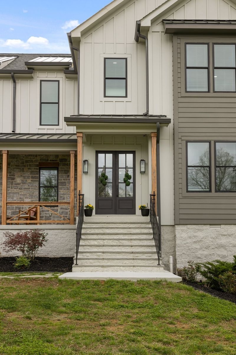 9409 Clovercroft Rd, Franklin, TN 37067