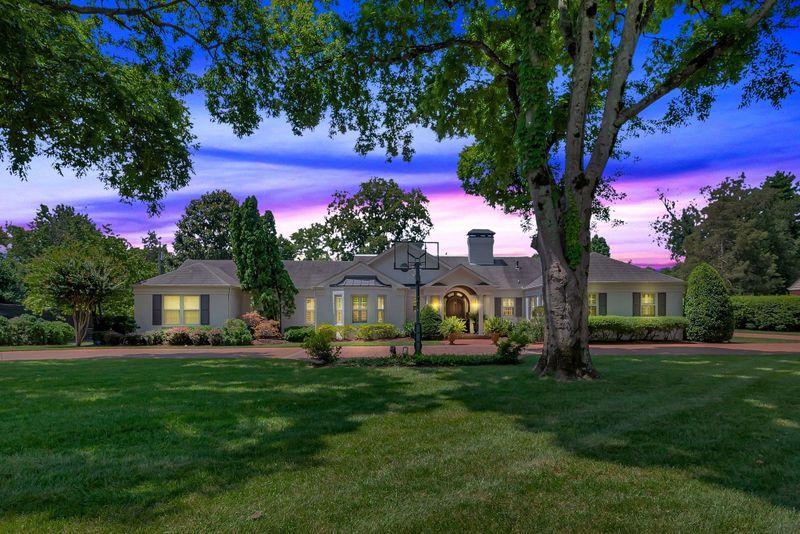 219 Hillwood Blvd, Nashville, TN 37205