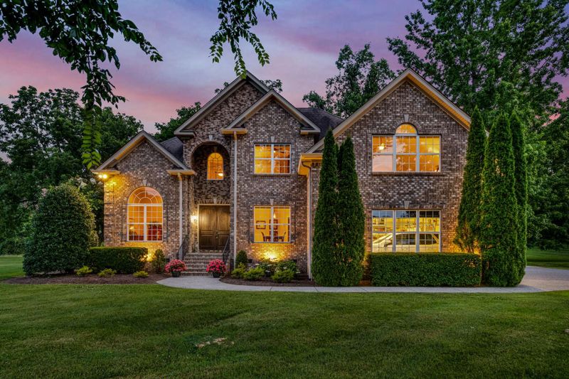 2231 Brienz Valley Dr, Franklin, TN 37064