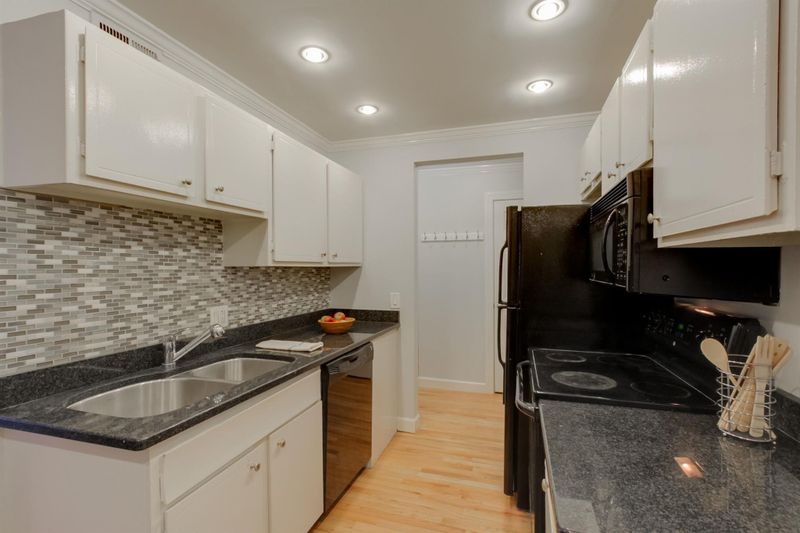 4425 Westlawn Dr #A203, Nashville, TN 37209