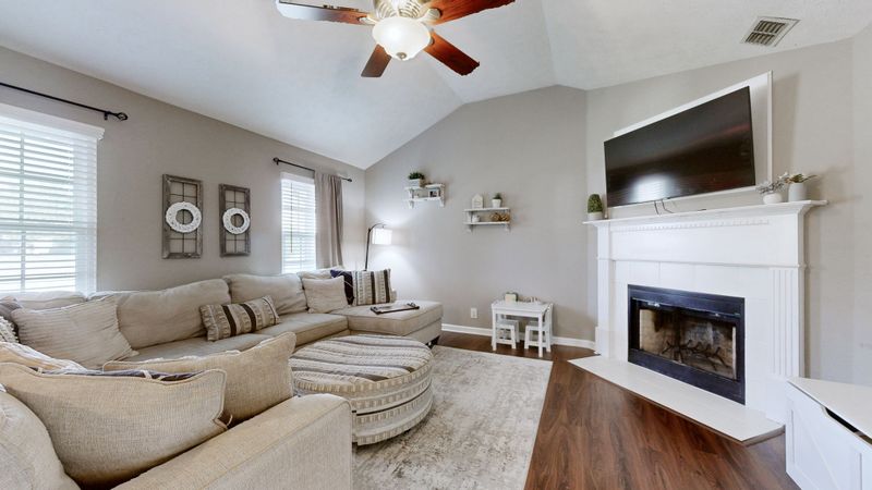 2806 Holsted Dr, Murfreesboro, TN 37128
