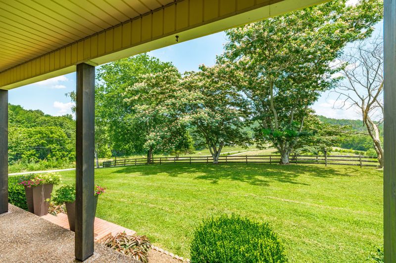 1901 Scotty Parker Rd, Gallatin, TN 37066
