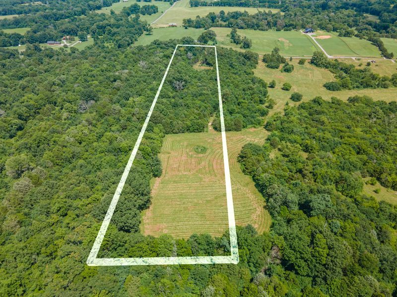 1 Double Branch Rd, Columbia, TN 38401