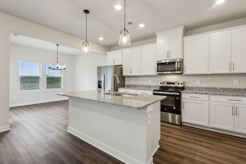 3881 Northbrook Dr, Nashville, TN 37207