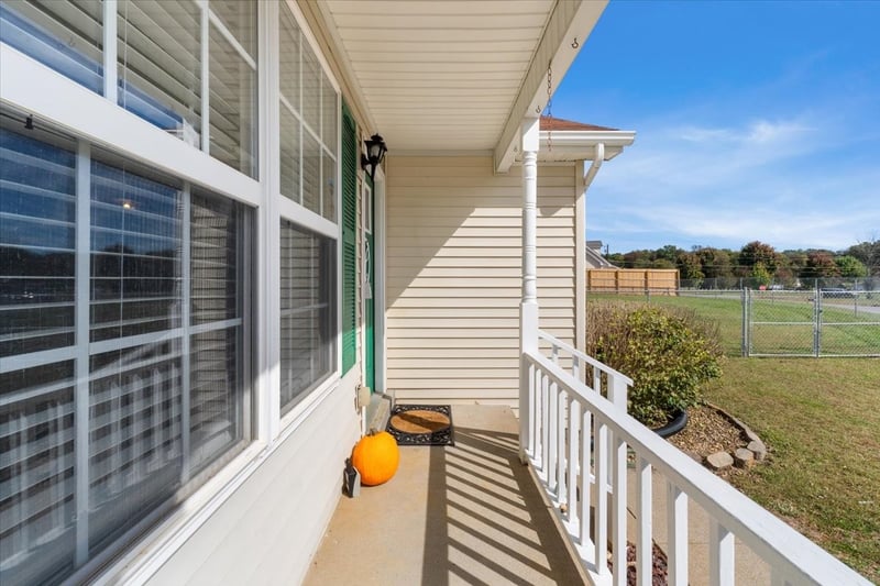 105 Paragon Dr, Bell Buckle, TN 37020