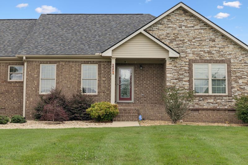 2961 Oak Grove Church Rd, Bethpage, TN 37022