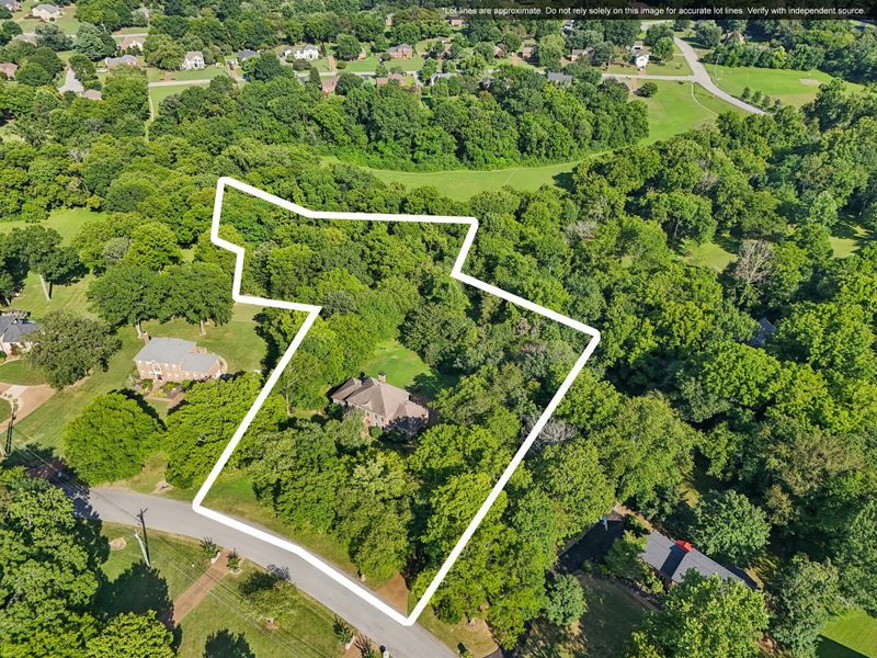 1417 Holly Hill Dr, Franklin, TN 37064