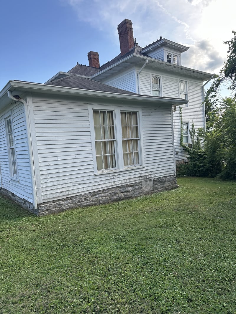 704 Main St N, Carthage, TN 37030